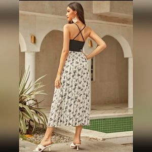 5/$25....Summer flowing two tone dress